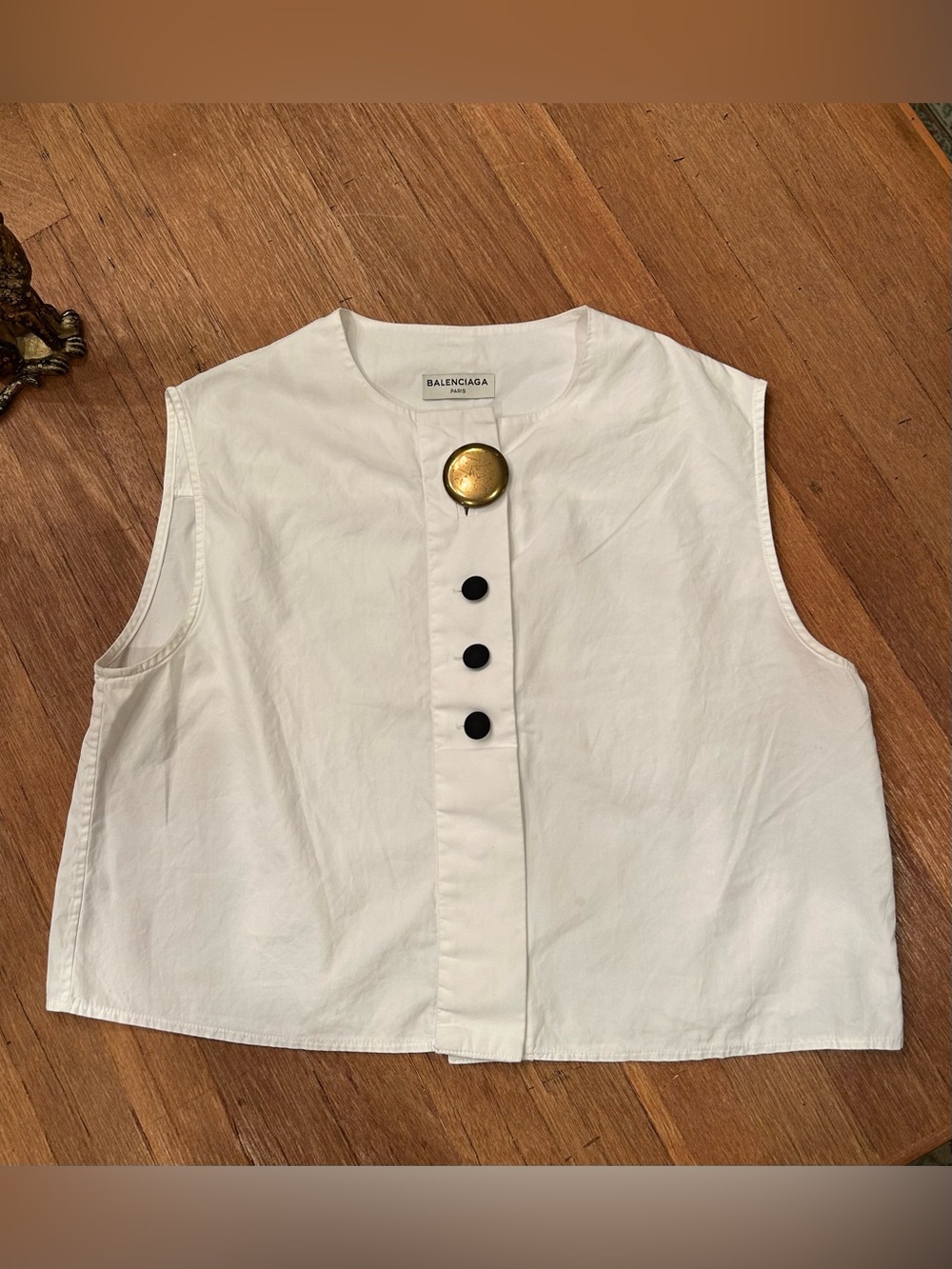 BALENCIAGA White Cotton Sleeveless Top with Large Gold Button - FR 38/ US 8